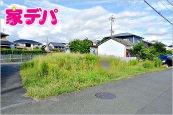 周辺商業施設が近く、便利な住環境です。建築条件がなく、お好きなハウスメーカーをご利用できます。