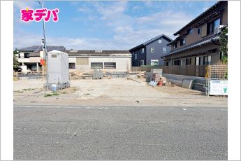 【2号棟】建築予定地です！・4LDK・LDK17帖・和、洋室全室6帖以上・水回りがまとった間取・並列駐車2台可能・