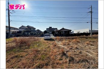 【3号地】前面道路は私道のため静かな環境を実現しやすいです！建築条件はありません。現地見学実施中！お気軽に「家デパ」へお問い合わせ下さい。