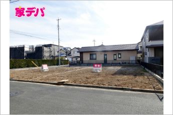 【1号地】敷地面積「52坪」超の整形地です。ご希望のハウスメーカーをご利用る建築条件なしの更地。飯田線「船町」駅まで徒歩5分で交通アクセス良好です。